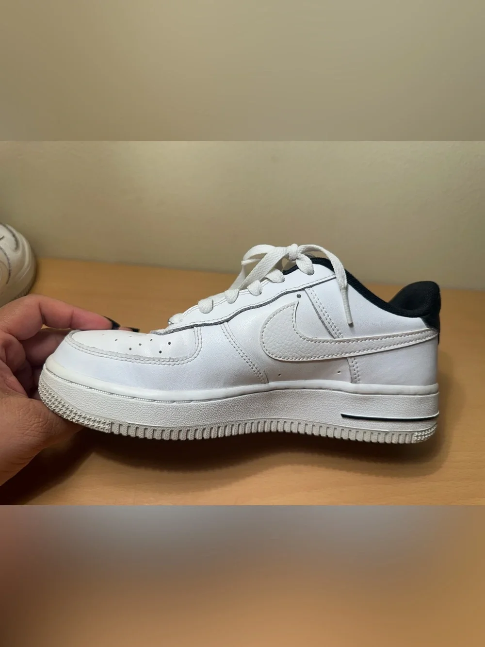 Nike Air Force 1 '07 LV8 3 Low 